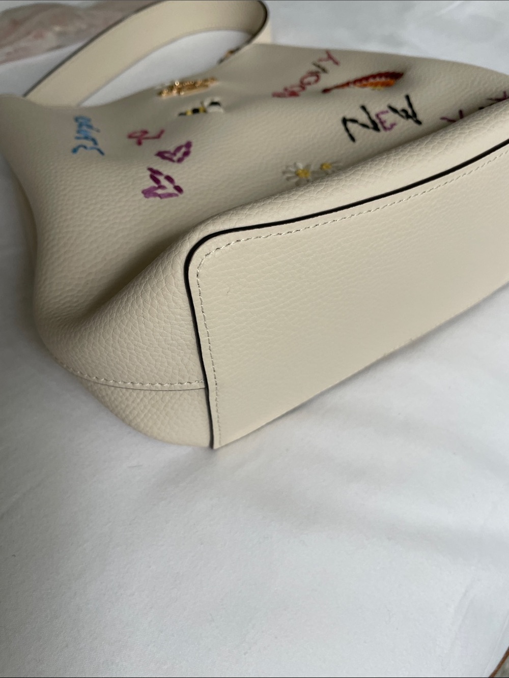 MOTHERS DAY SPECIAL Coach Cream Embroidered Leather Shoulder Bag - Picture 10 of 15